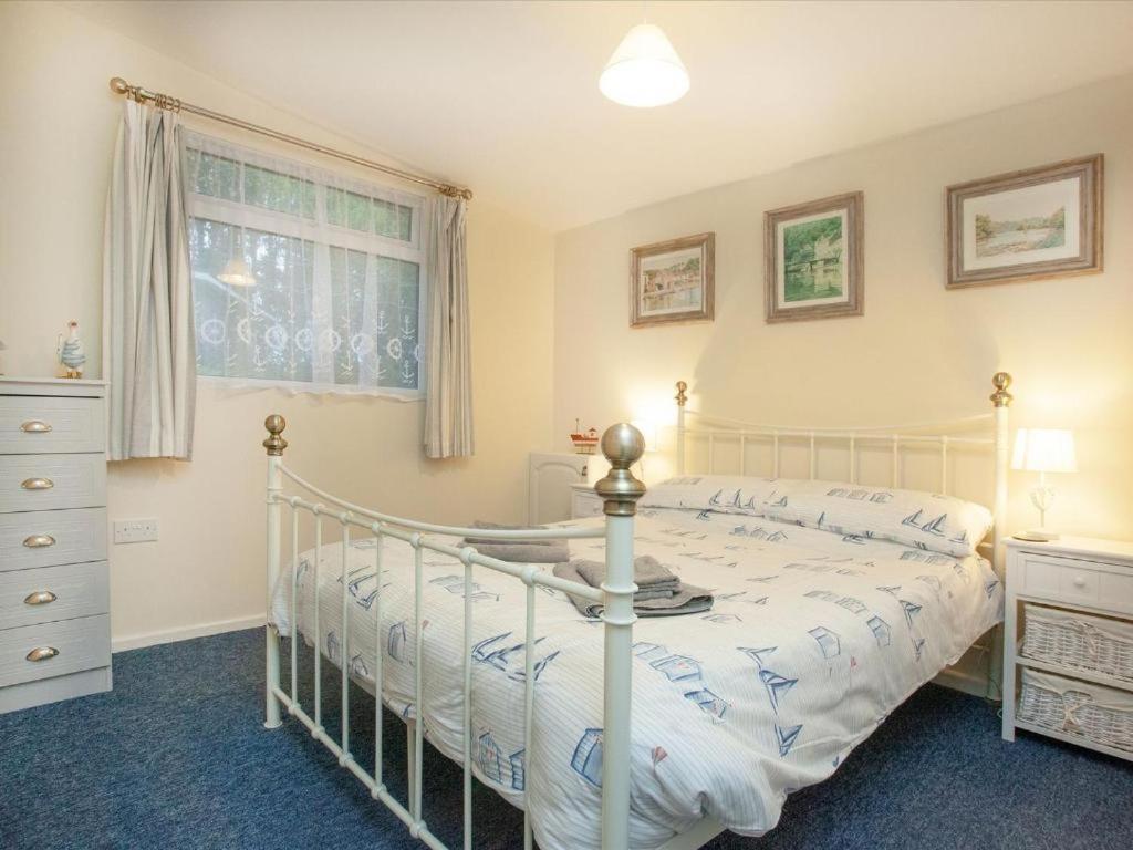 Sunnydaze-Detached Chalet With 2 Bedrooms And 2 Bathrooms And Private Parking Outside Door Dartmouth Eksteriør bilde